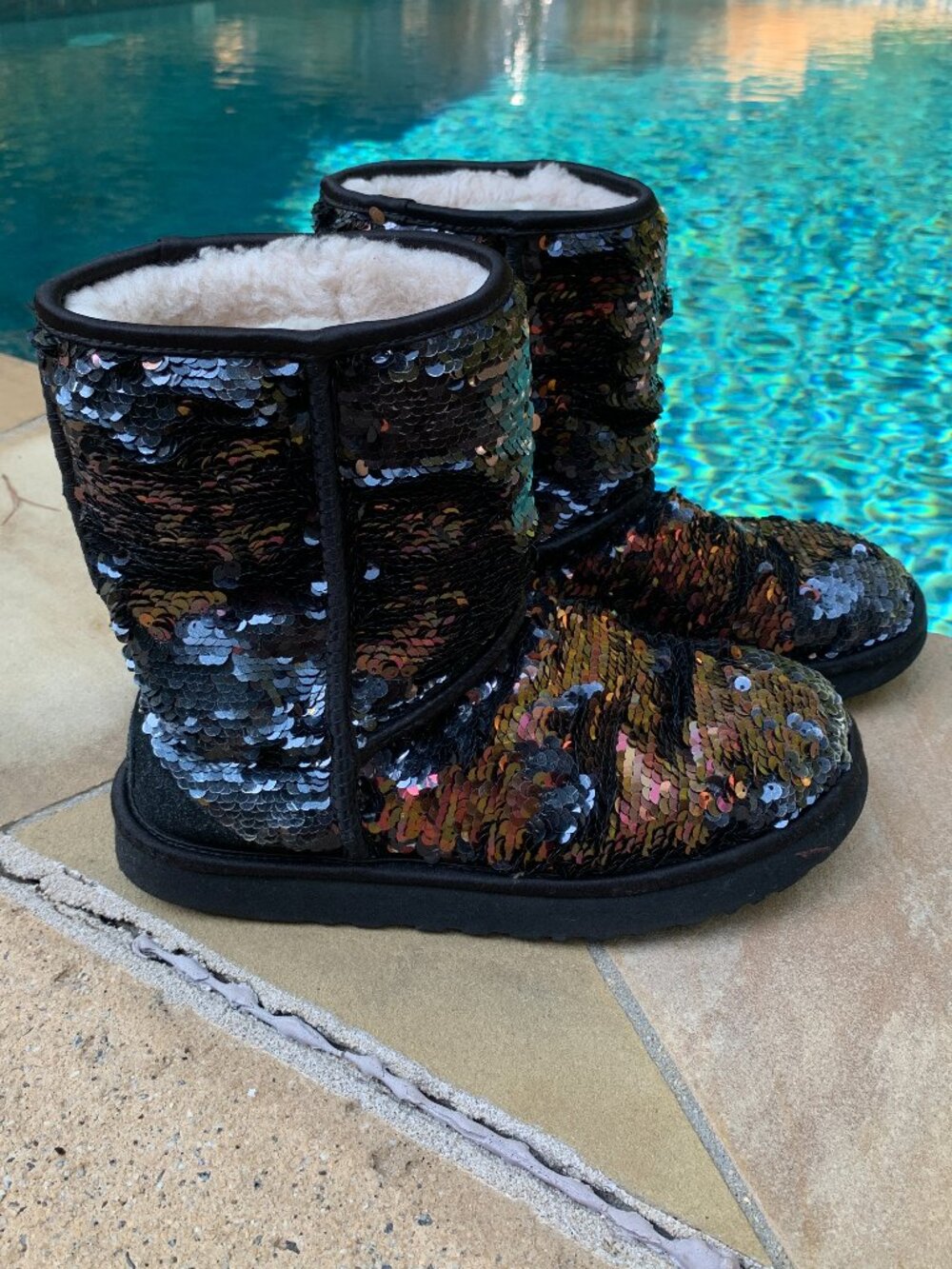 Ugg Sequin Covered Shearling Lined Classic Boots Sz8